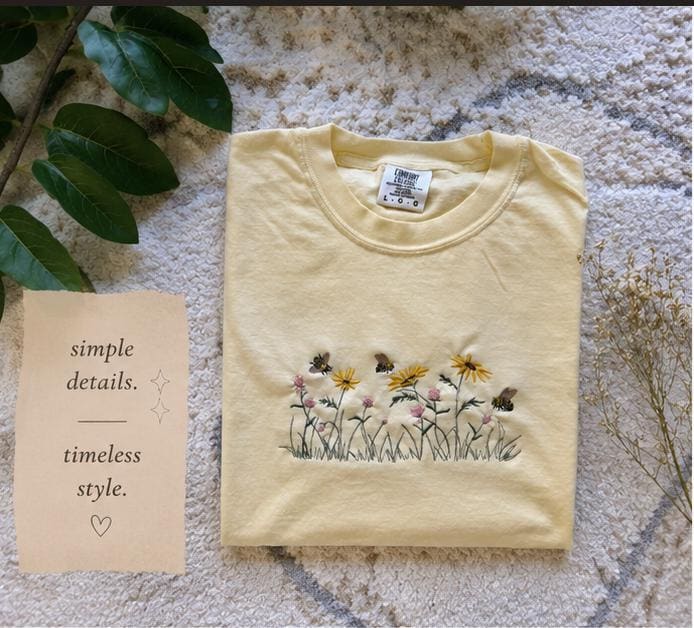 Summer Floral Embroidered Bee Pullover T-shirt